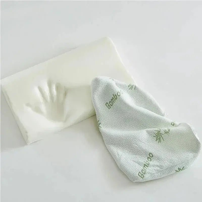 Vista en detalle del núcleo de espuma de memoria (memory foam) de rebote lento con funda de fibra de bambú transpirable e hipoalergénica.